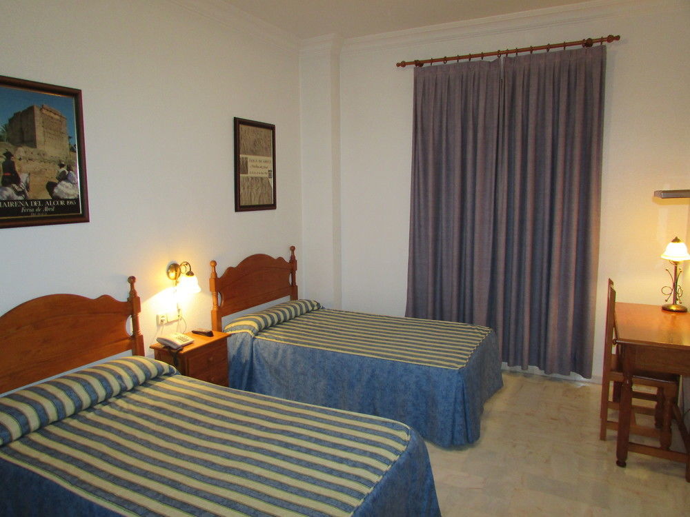 Hotel Mairena Mairena De Alcor Εξωτερικό φωτογραφία